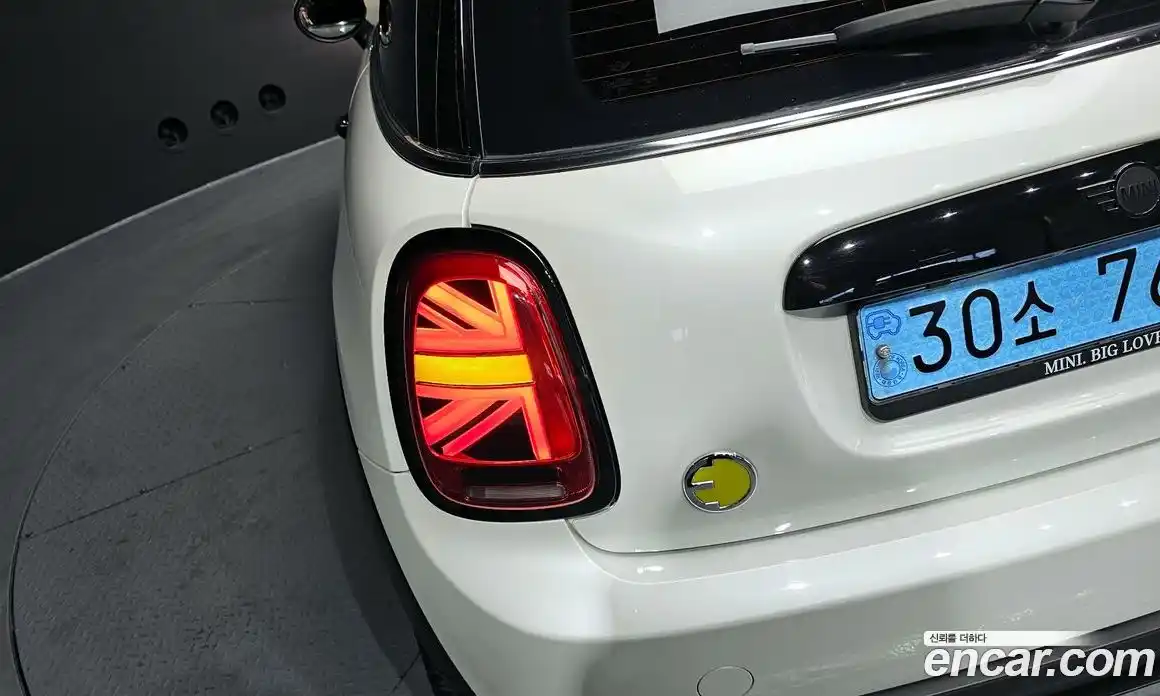 Mini Cooper 2023 автомат (гидро), фото 9