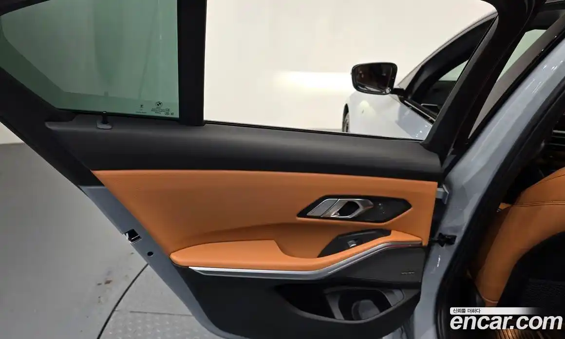 BMW 3 серия 2023 2.0 автомат (гидро), фото 15