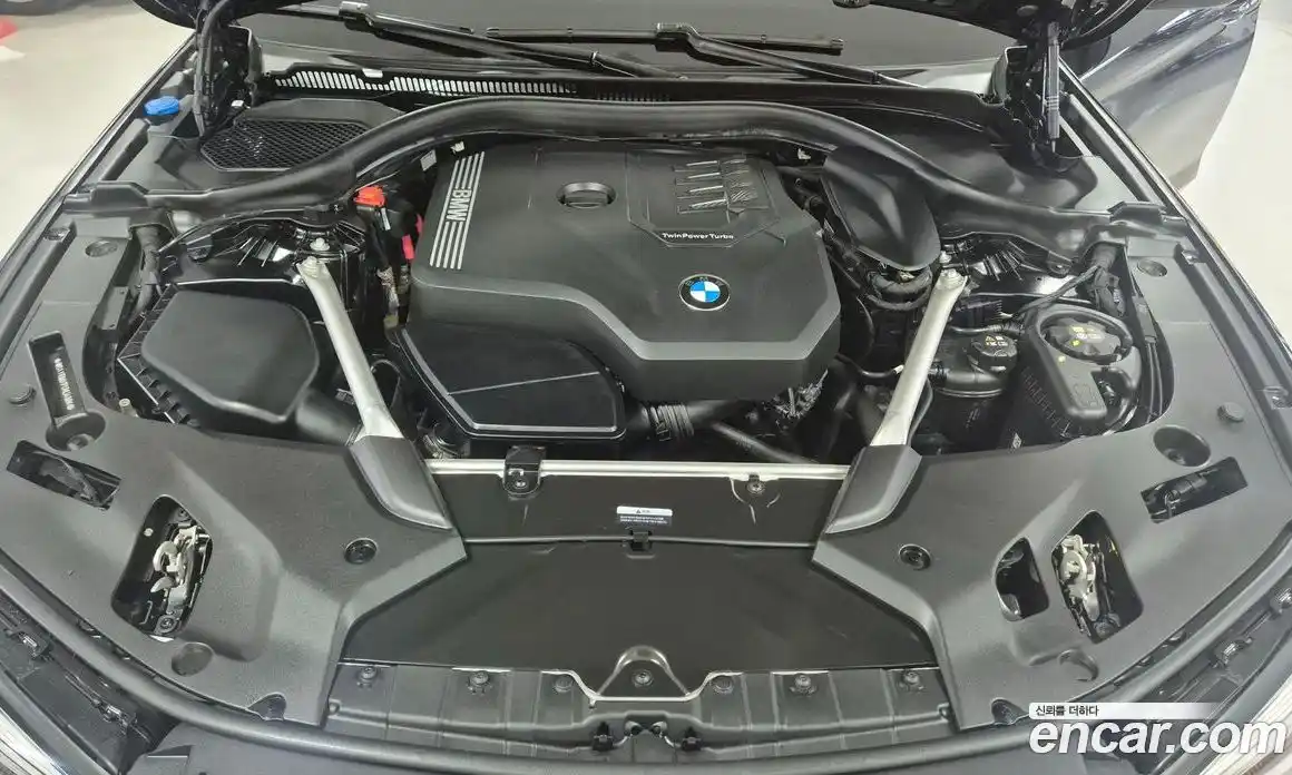 BMW 5 серия 2023 2.0 автомат (гидро), фото 6