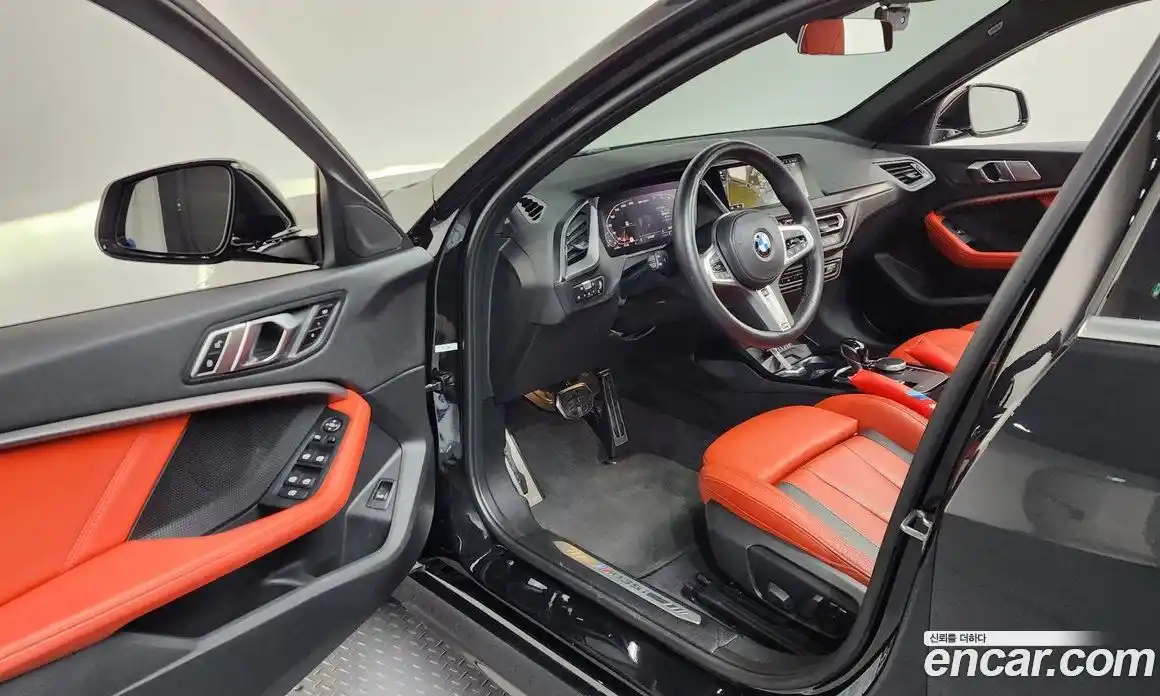 BMW 1 серия 2022 2.0 автомат (гидро), фото 13