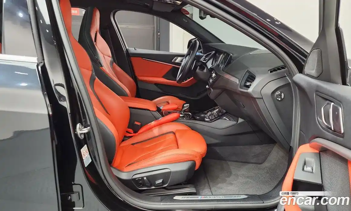BMW 1 серия 2022 2.0 автомат (гидро), фото 16