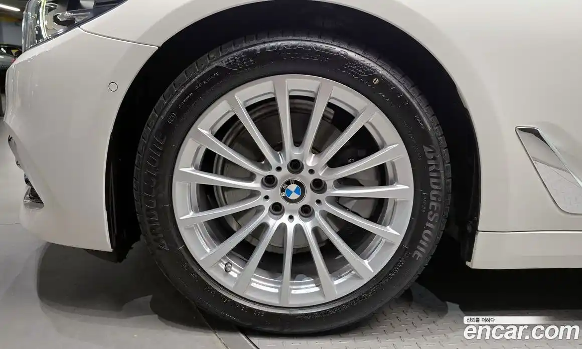 BMW 5 серия 2019 2.0 автомат (гидро), фото 5