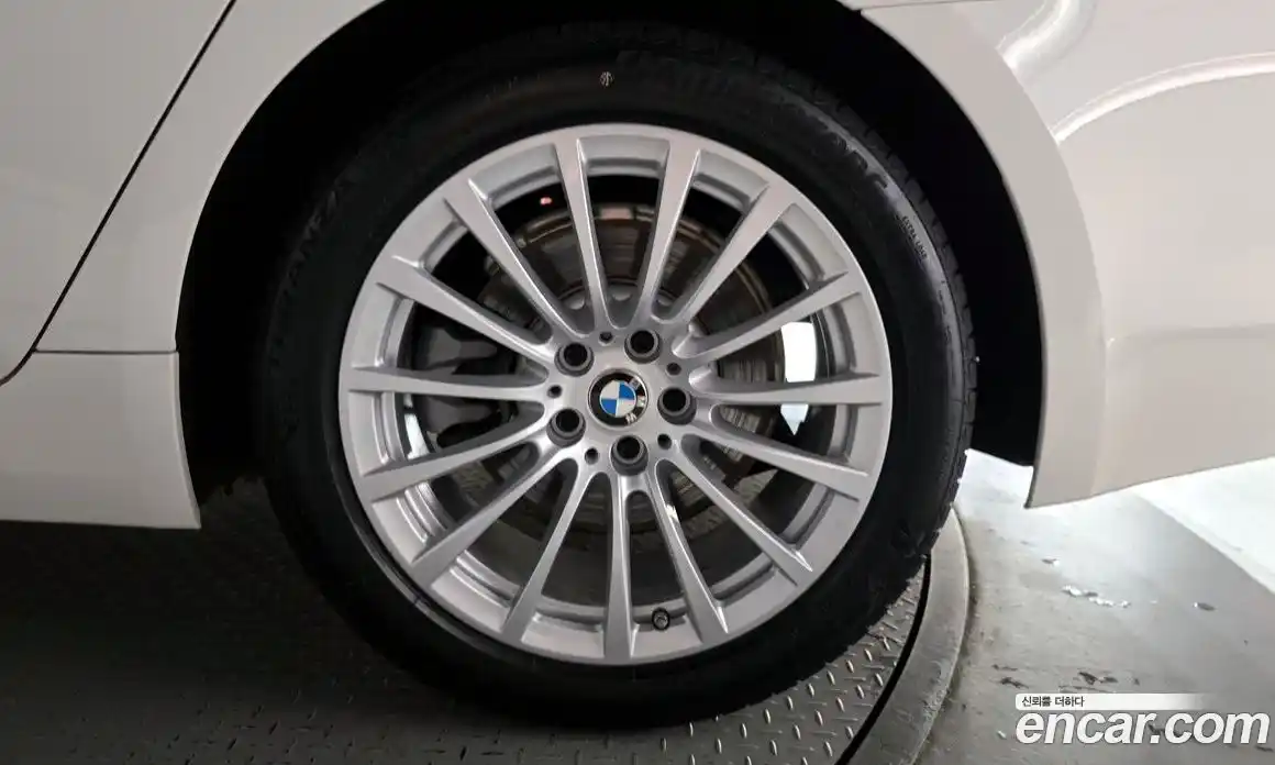 BMW 5 серия 2019 2.0 автомат (гидро), фото 7