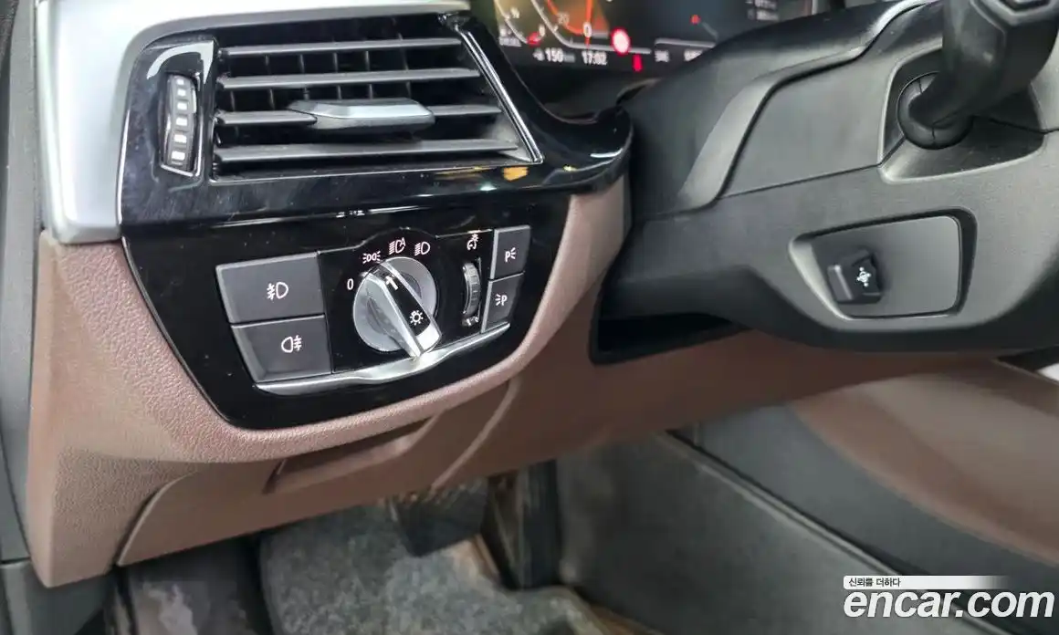 BMW 5 серия 2019 2.0 автомат (гидро), фото 28