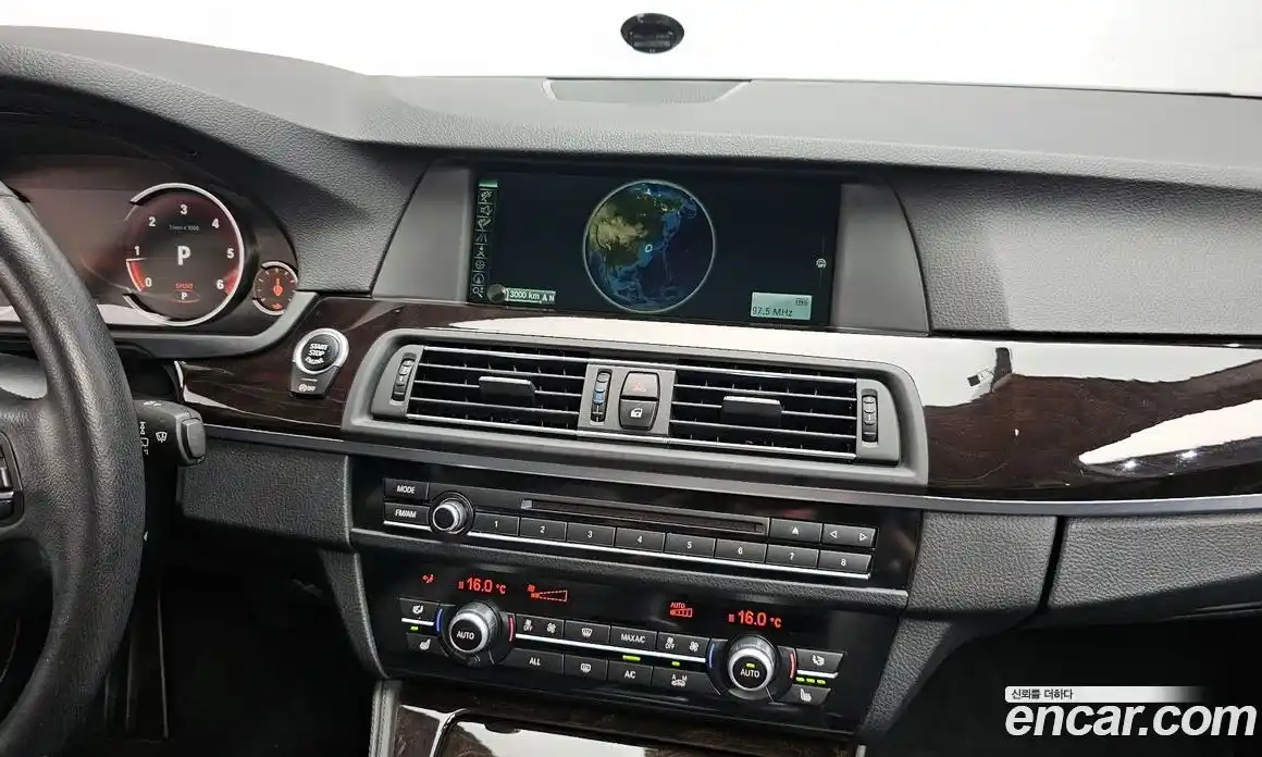 BMW 5 серия 2013 2.0 автомат (гидро), фото 13