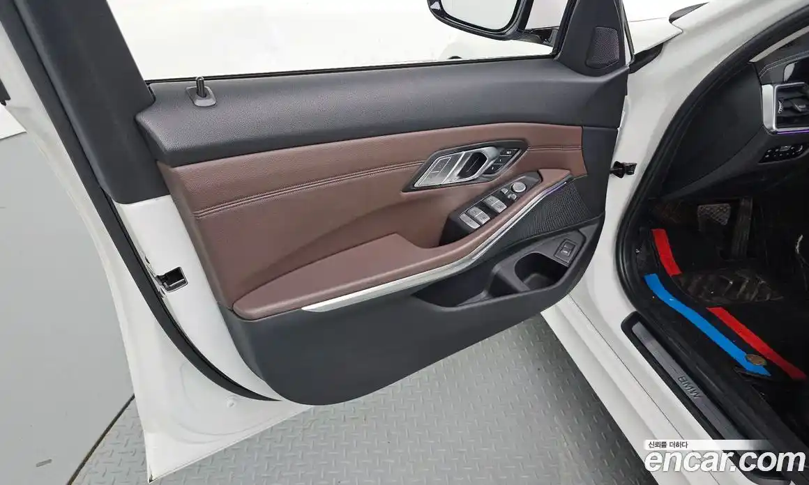 BMW 3 серия 2021 2.0 автомат (гидро), фото 14