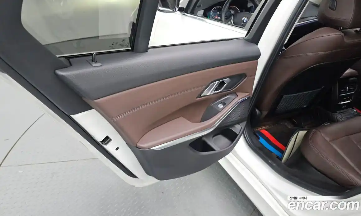 BMW 3 серия 2021 2.0 автомат (гидро), фото 15