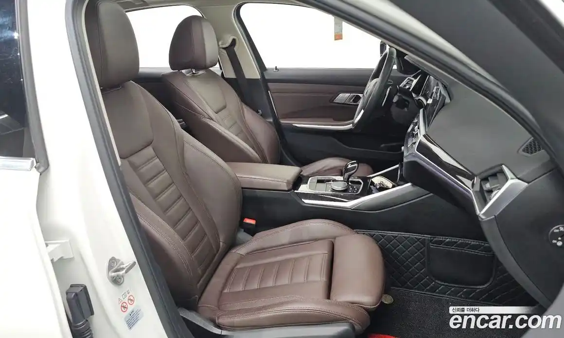 BMW 3 серия 2021 2.0 автомат (гидро), фото 16
