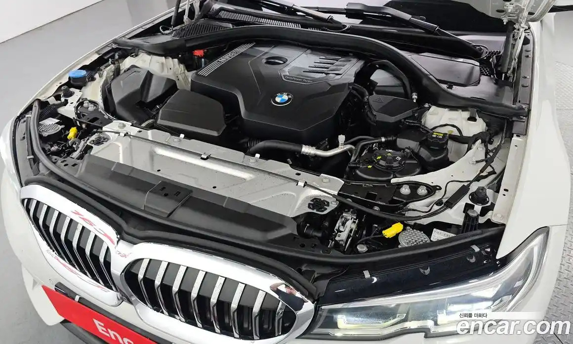 BMW 3 серия 2021 2.0 автомат (гидро), фото 6