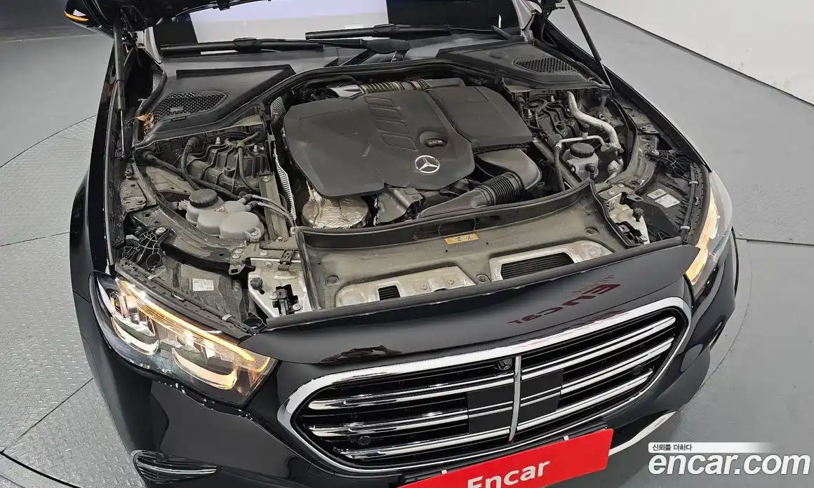 Mercedes-Benz E-Class 2024 2.0 автомат (гидро), фото 5