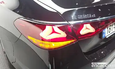 Mercedes-Benz E-Class 2024 2.0 автомат (гидро), миниатюра 8