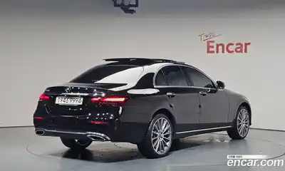 Mercedes-Benz E-Class, 2023, 40 040 км
