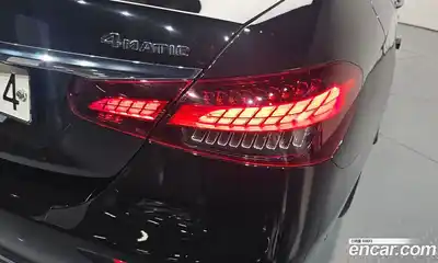 Mercedes-Benz E-Class 2023 3.0 автомат (гидро), миниатюра 8