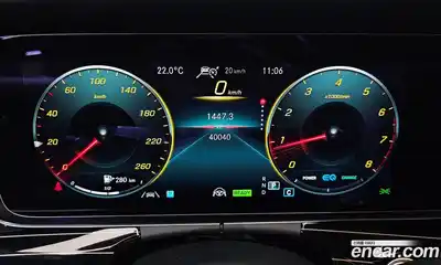 Mercedes-Benz E-Class 2023 3.0 автомат (гидро), миниатюра 10