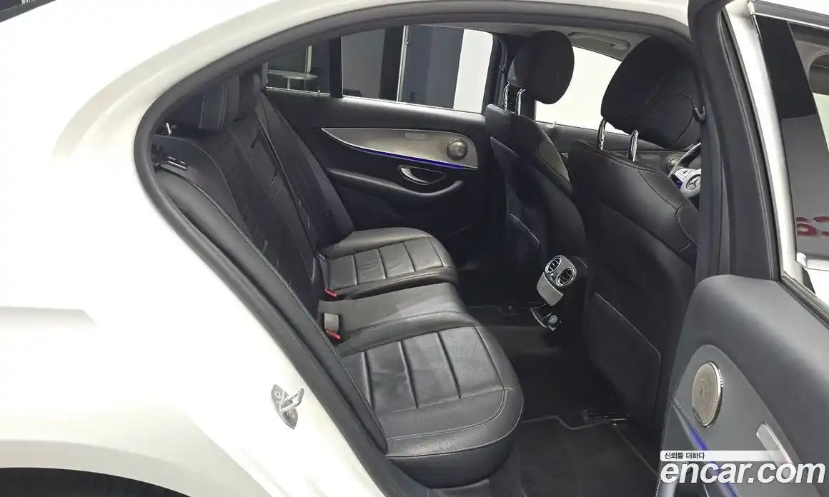 Mercedes-Benz E-Class 2018 2.0 автомат (гидро), фото 17
