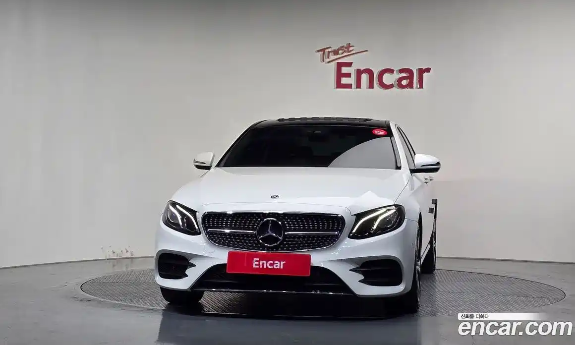 Mercedes-Benz E-Class 2018 2.0 автомат (гидро), фото 3