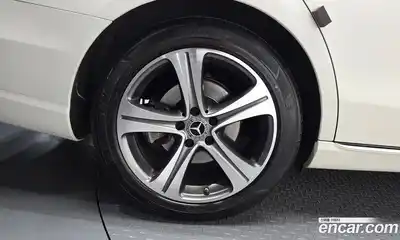 Mercedes-Benz E-Class 2018 2.0 автомат (гидро), миниатюра 5