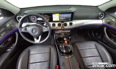 Mercedes-Benz E-Class 2018 2.0 автомат (гидро), миниатюра 10