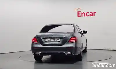 Mercedes-Benz E-Class 2018 2.0 автомат (гидро), миниатюра 3