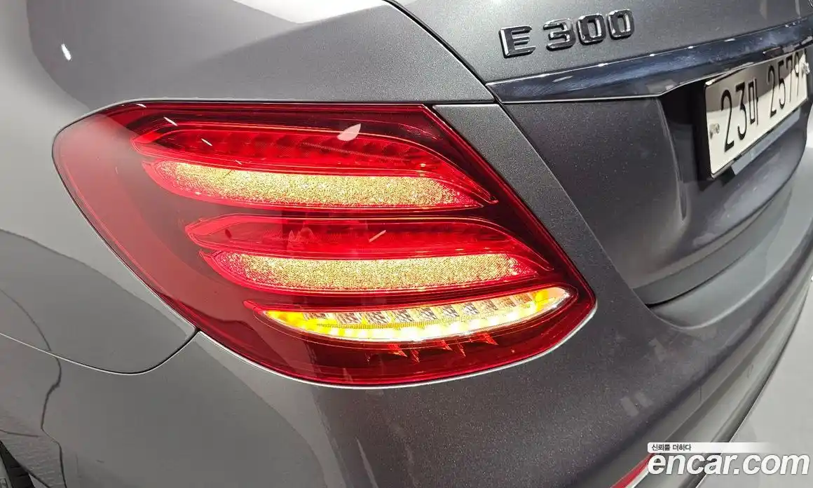 Mercedes-Benz E-Class 2018 2.0 автомат (гидро), фото 8