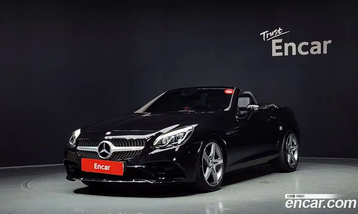 Mercedes-Benz SLC-Class 2017 2.0 гидро, фото 1 Mercedes-Benz SLC-Class 2017 2.0 гидро, фото 1