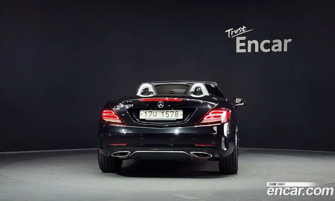 Mercedes-Benz SLC-Class 2017 2.0 гидро, фото 29 Mercedes-Benz SLC-Class 2017 2.0 гидро, фото 29