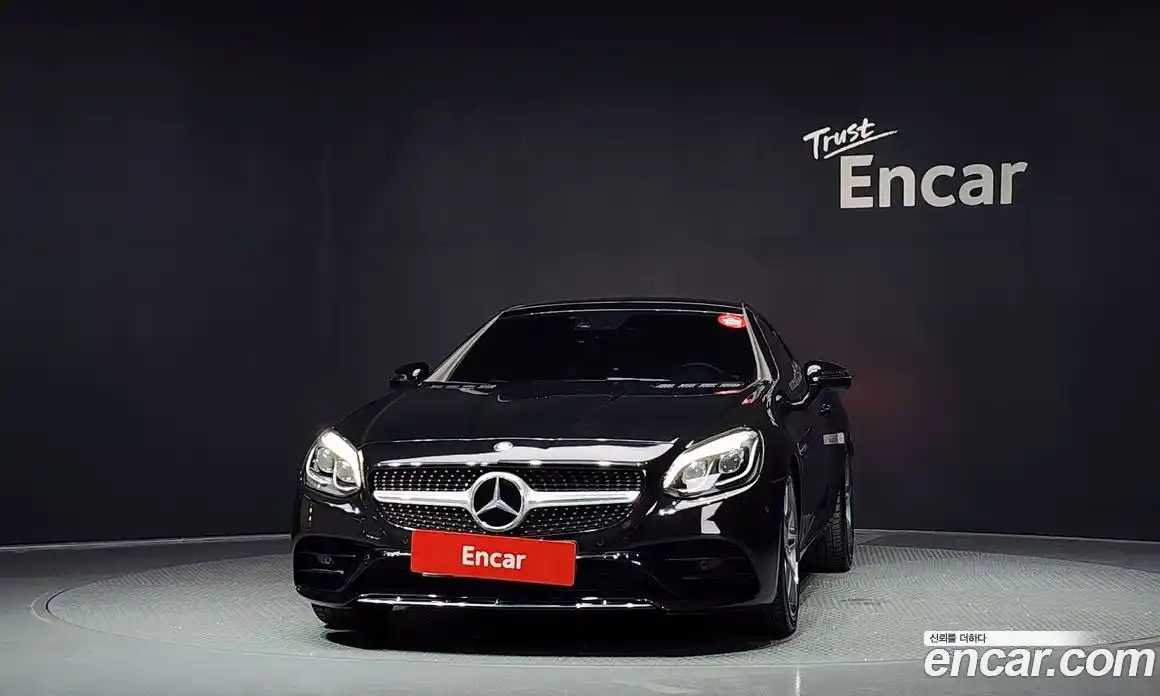 Mercedes-Benz SLC-Class 2017 2.0 гидро, фото 3 Mercedes-Benz SLC-Class 2017 2.0 гидро, фото 3