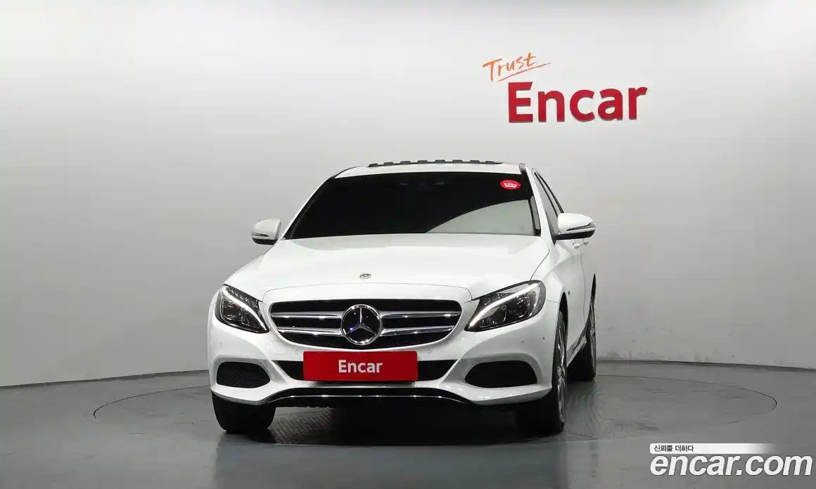 Mercedes-Benz C-Class 2018 2.0 гидро, фото 3 Mercedes-Benz C-Class 2018 2.0 гидро, фото 3