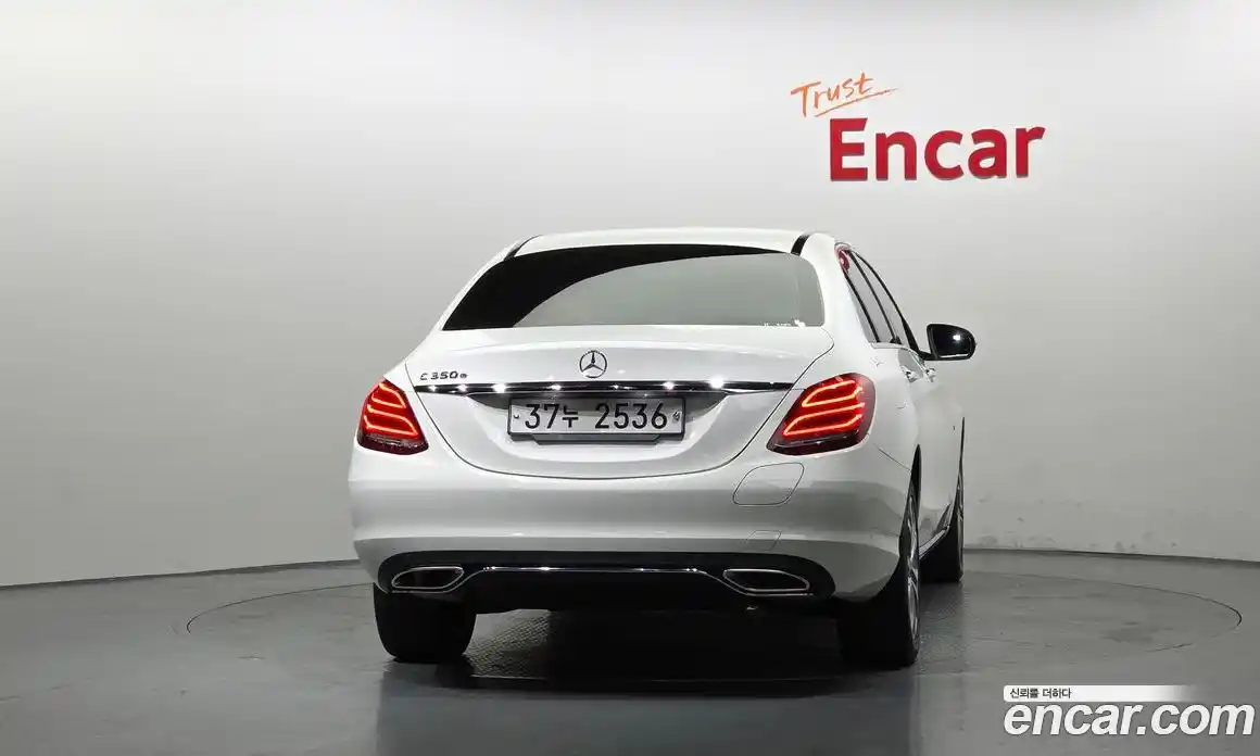 Mercedes-Benz C-Class 2018 2.0 гидро, фото 4 Mercedes-Benz C-Class 2018 2.0 гидро, фото 4
