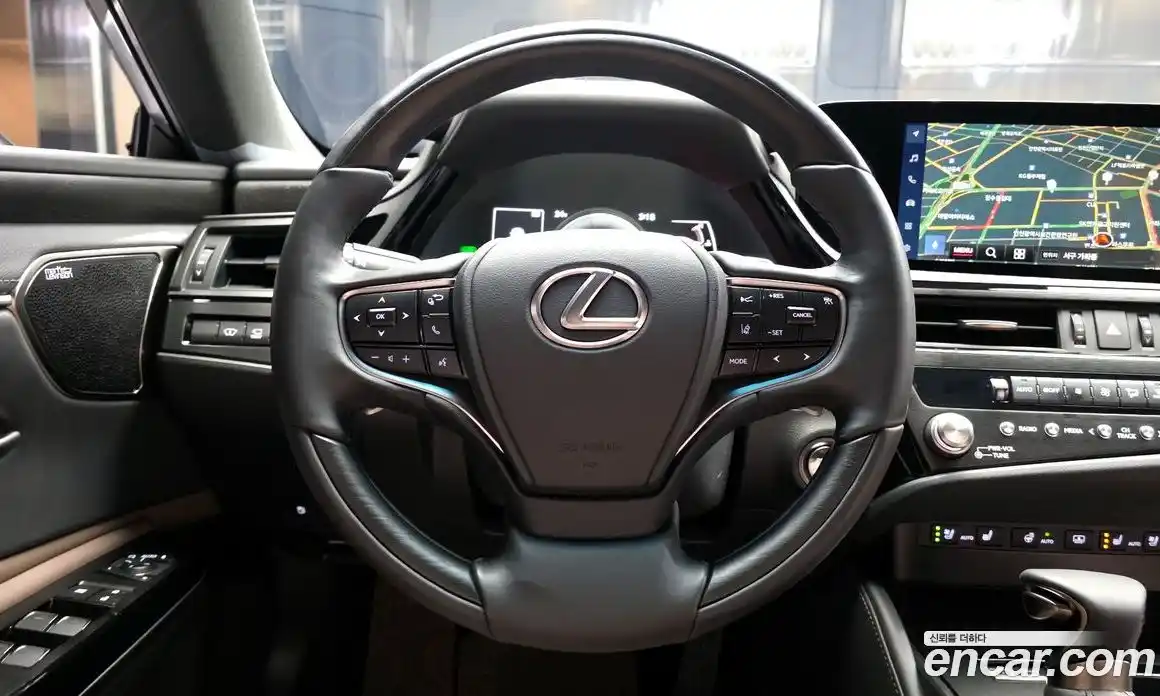 Lexus ES 2025 2.5 автомат (гидро), фото 19