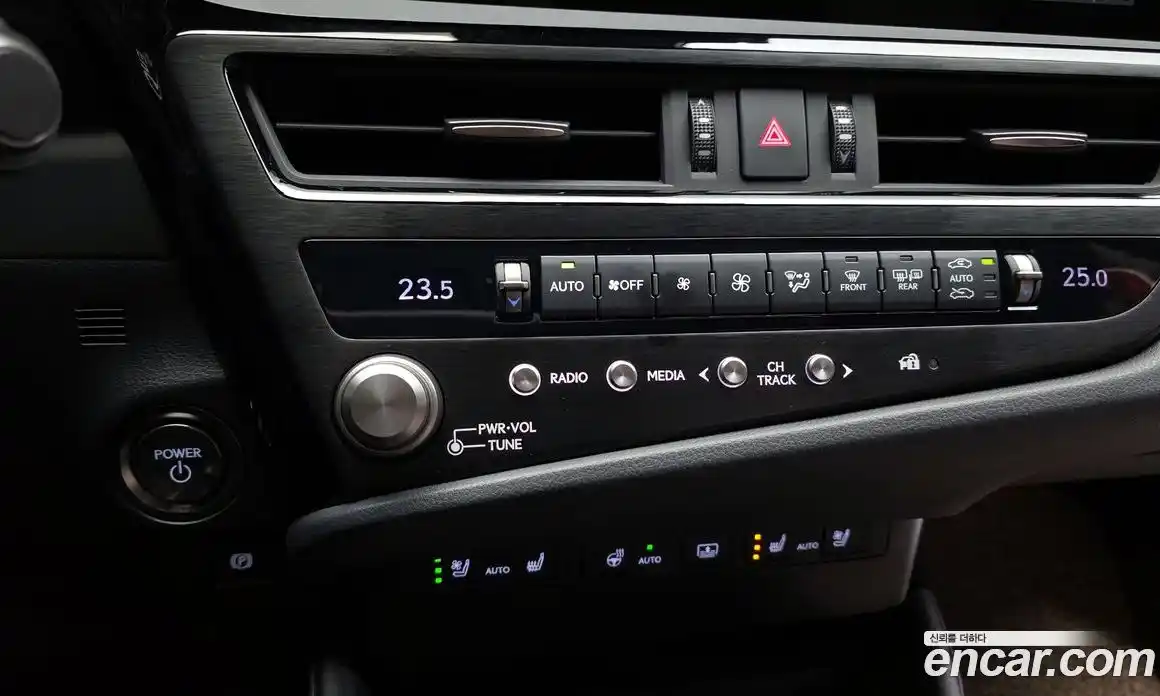 Lexus ES 2025 2.5 автомат (гидро), фото 22