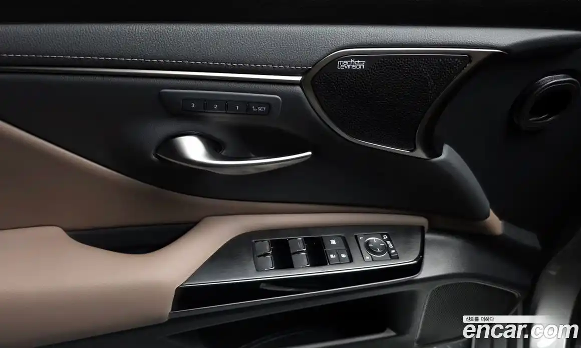 Lexus ES 2025 2.5 автомат (гидро), фото 30