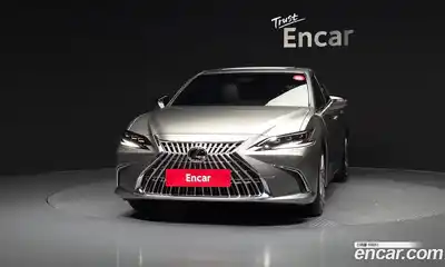 Lexus ES 2025 2.5 автомат (гидро), миниатюра 3