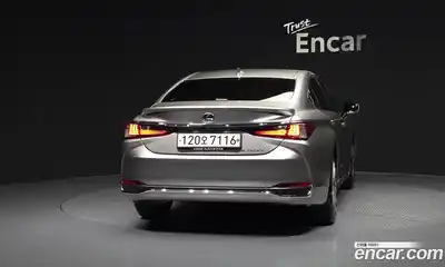 Lexus ES 2025 2.5 автомат (гидро), миниатюра 4