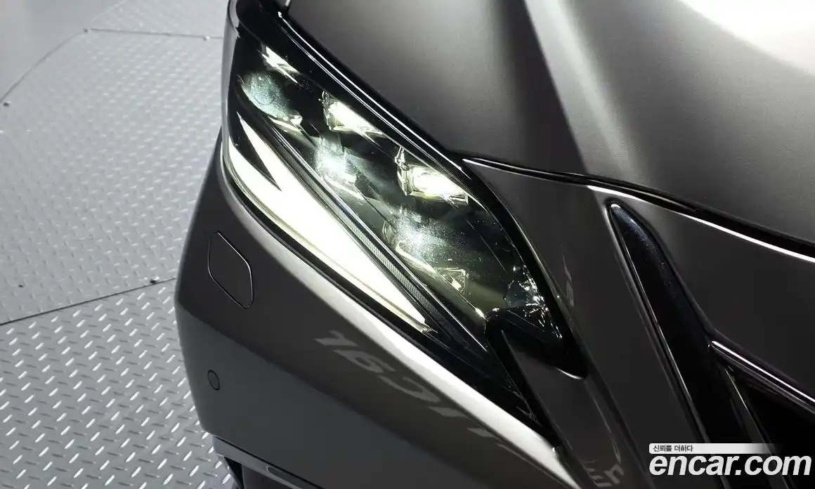 Lexus ES 2025 2.5 автомат (гидро), фото 8