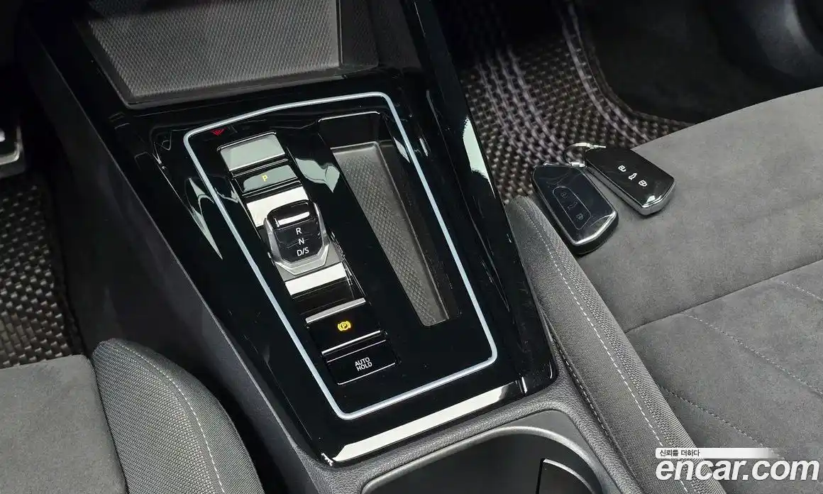 Volkswagen Golf 2024 2.0 автомат (гидро), фото 12