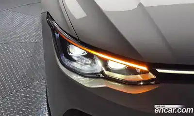Volkswagen Golf 2024 2.0 автомат (гидро), миниатюра 8