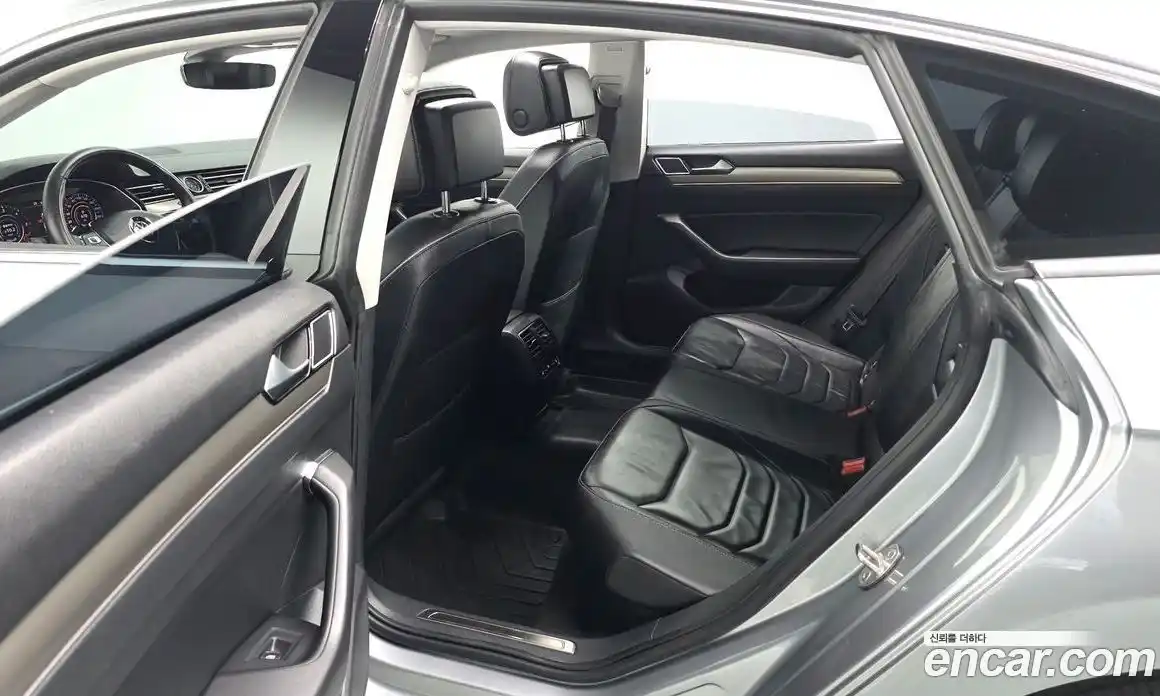 Volkswagen Arteon 2019 2.0 автомат (гидро), фото 12