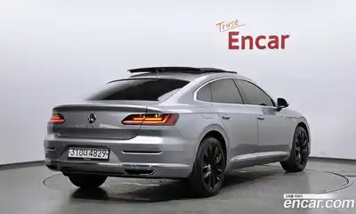 Volkswagen Arteon 2019 2.0 автомат (гидро), миниатюра 2