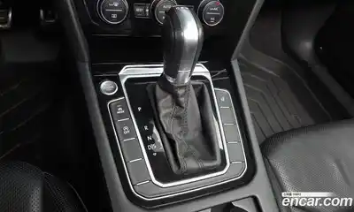 Volkswagen Arteon 2019 2.0 автомат (гидро), миниатюра 9