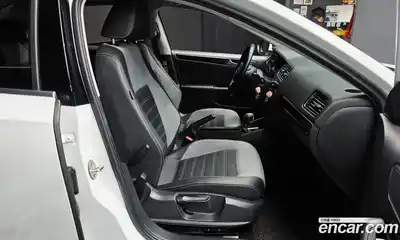 Volkswagen Jetta 2015 2.0 автомат (гидро), миниатюра 12