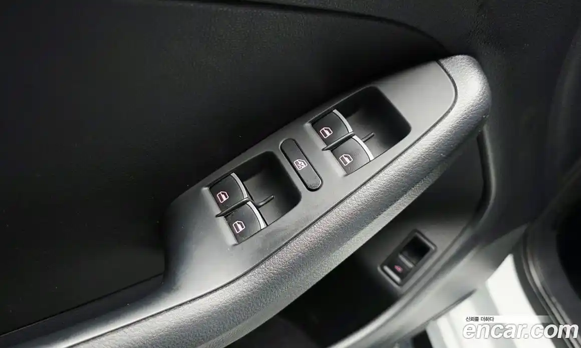 Volkswagen Jetta 2015 2.0 автомат (гидро), фото 15