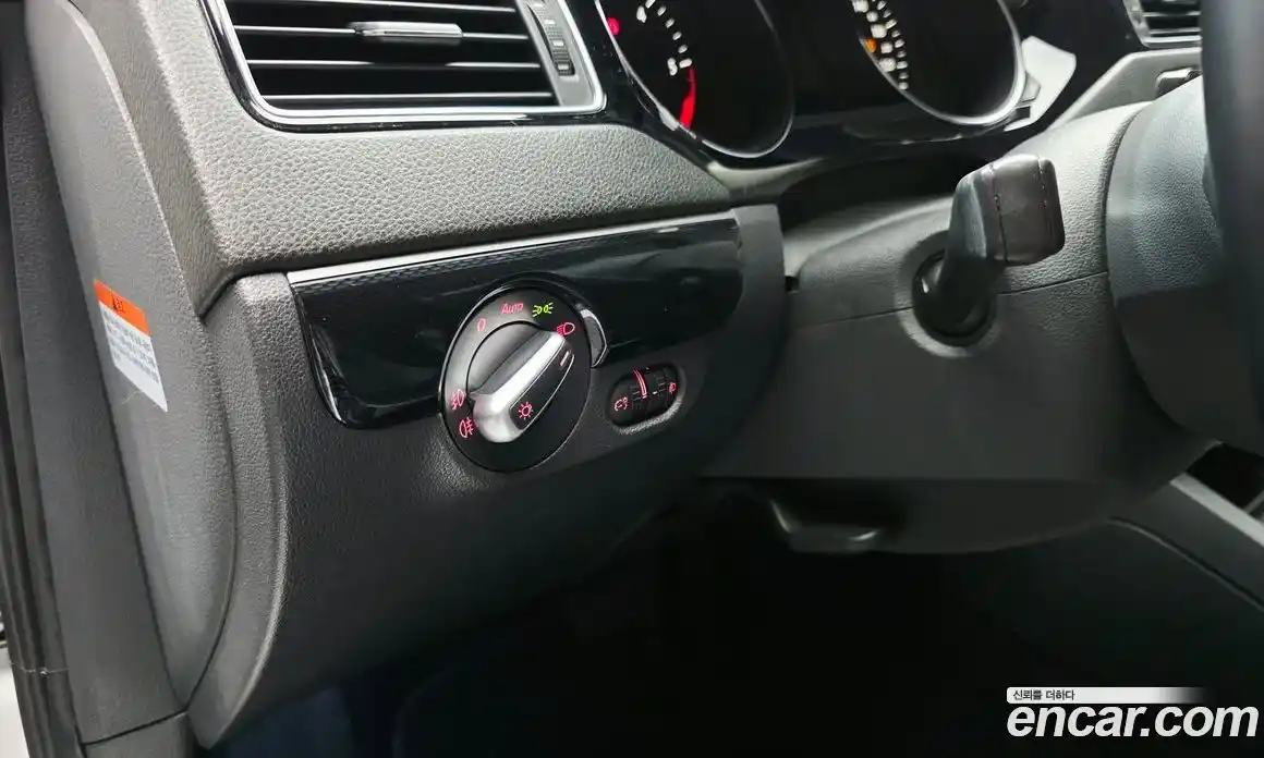 Volkswagen Jetta 2015 2.0 автомат (гидро), фото 16