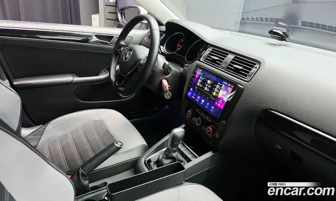 Volkswagen Jetta 2015 2.0 автомат (гидро), фото 19