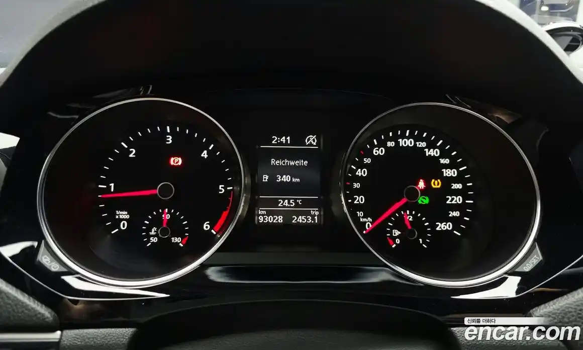 Volkswagen Jetta 2015 2.0 автомат (гидро), фото 8