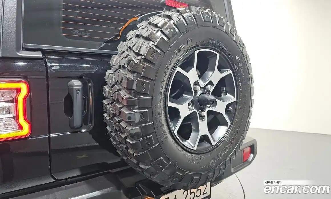 Jeep Wrangler 2023 2.0 автомат (гидро), фото 24