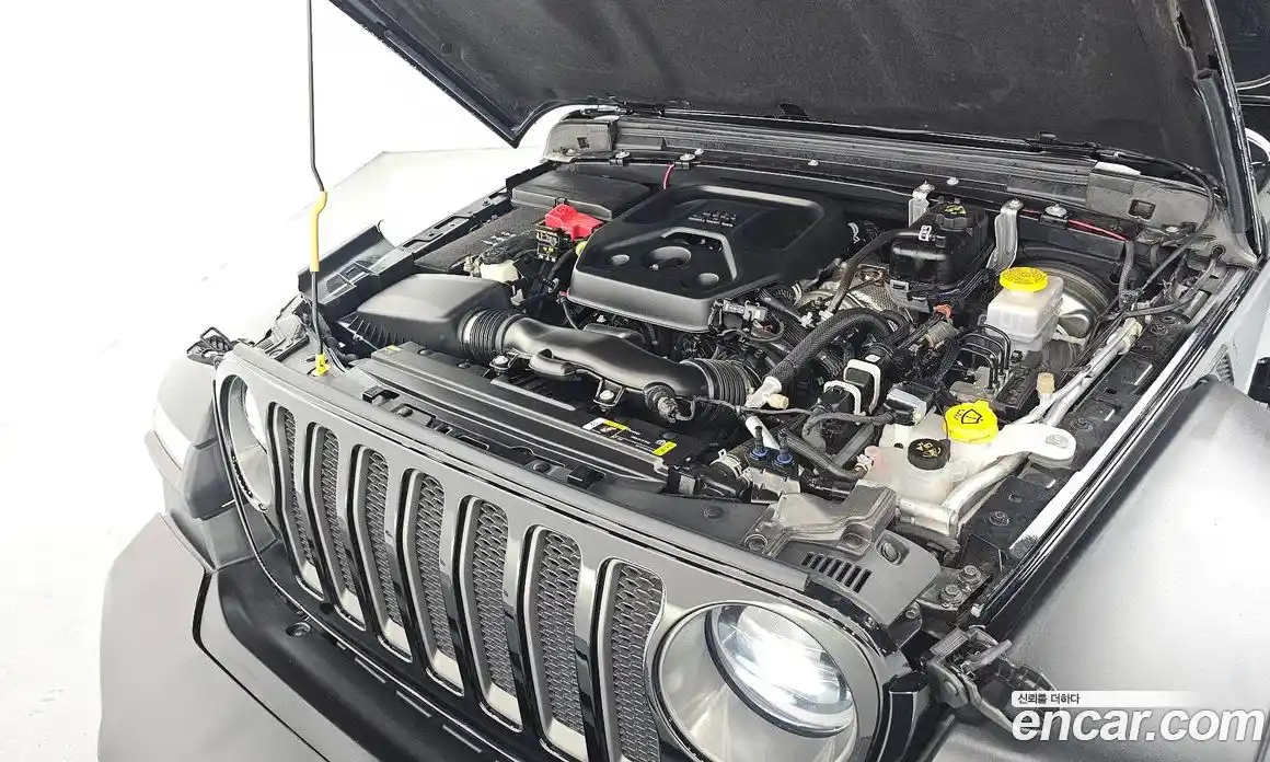 Jeep Wrangler 2023 2.0 автомат (гидро), фото 6