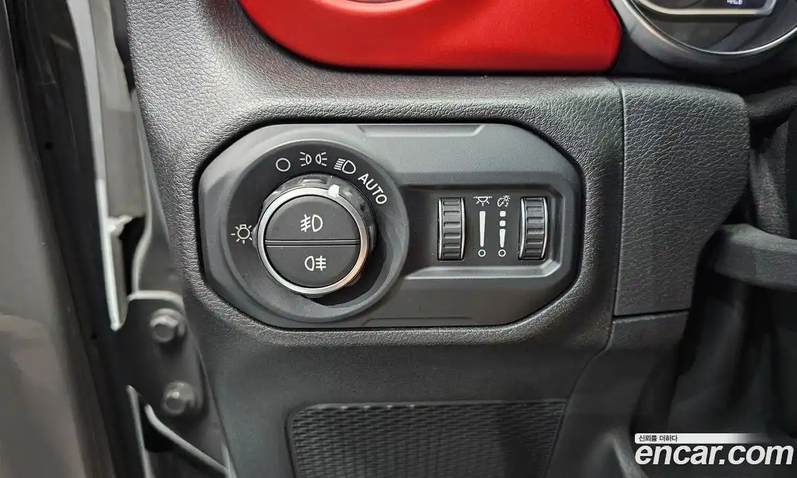 Jeep Wrangler 2019 2.0 автомат (гидро), фото 17