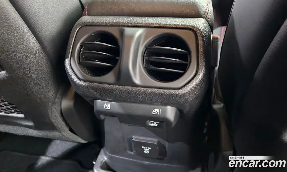 Jeep Wrangler 2019 2.0 автомат (гидро), фото 19