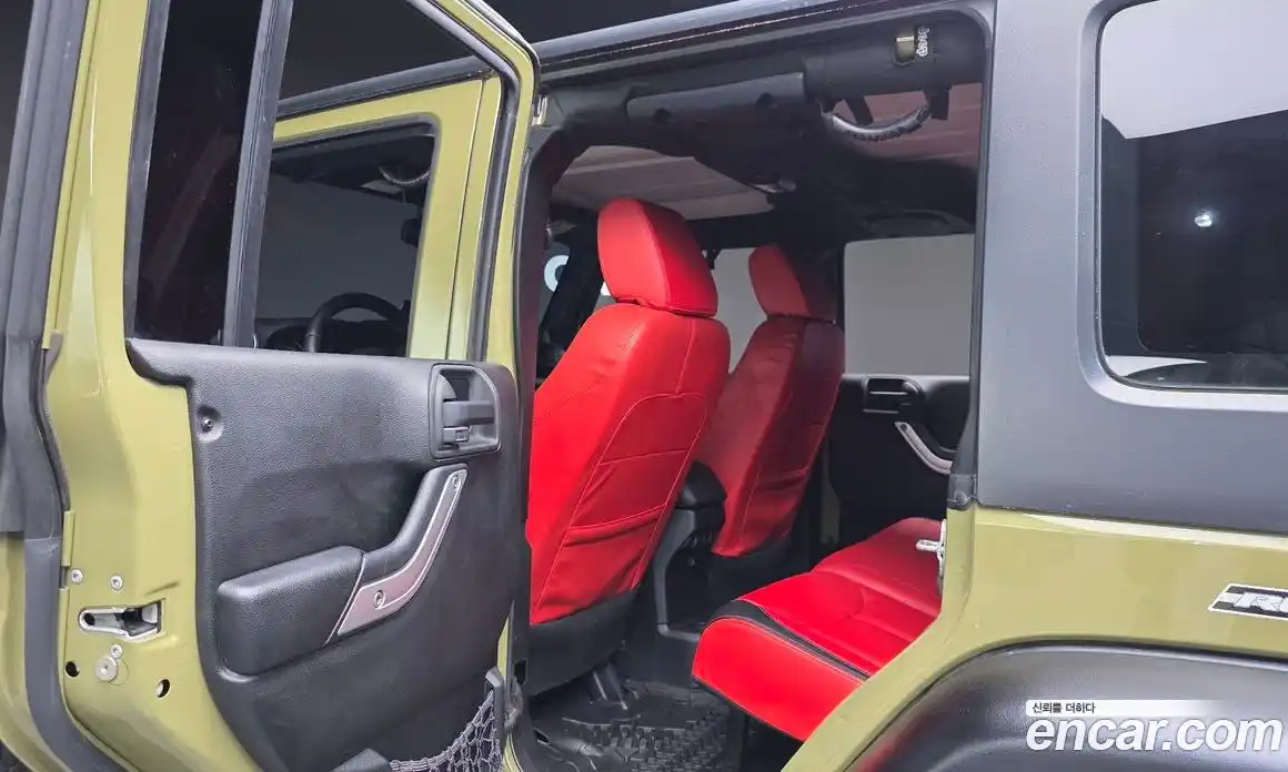Jeep Wrangler 2013 2.8 автомат (гидро), фото 17